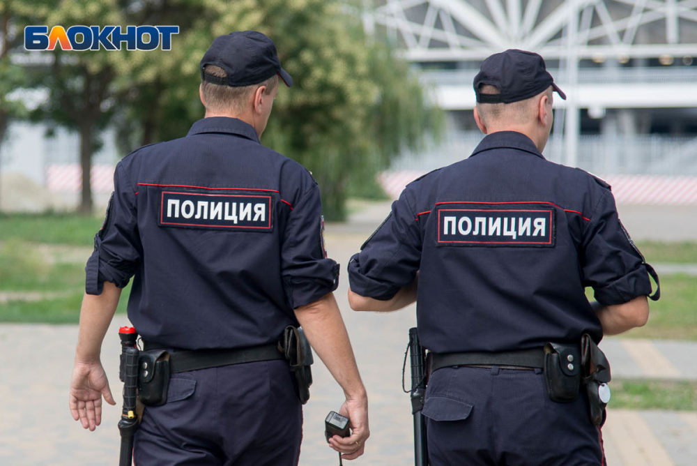 В Ростове за взятку задержали полицейского из управления по борьбе с коррупцией