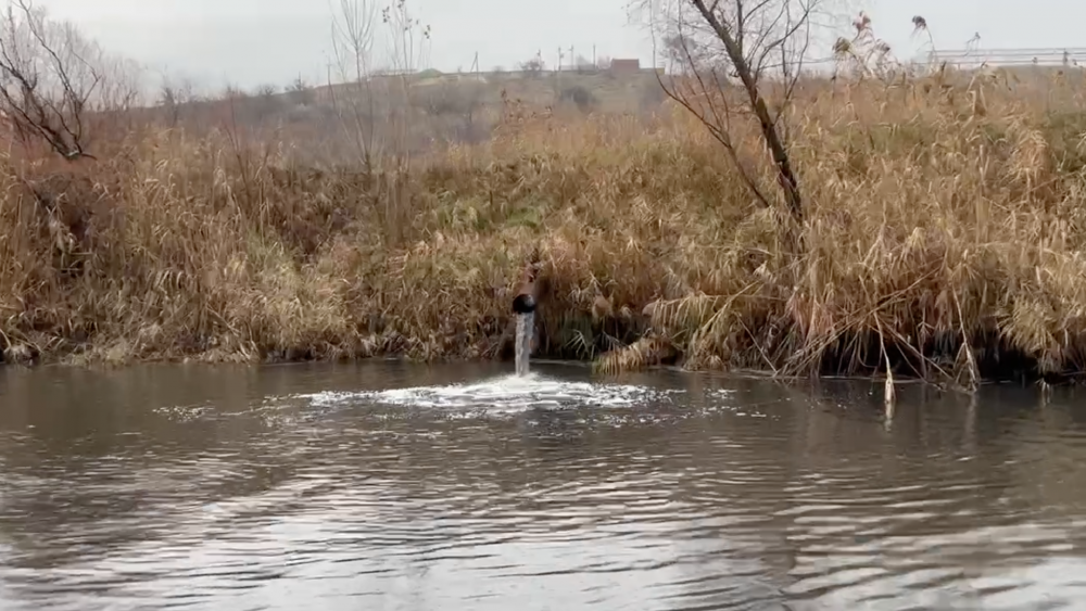 Сбрасываемые в реку Кумшак канализационные стоки угрожают состоянию Дона