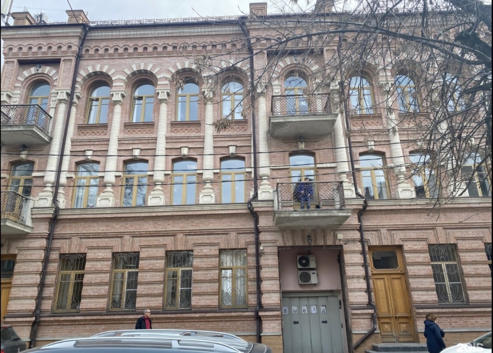 В центре Ростова продают доходный дом Бражниковых за 154 млн рублей