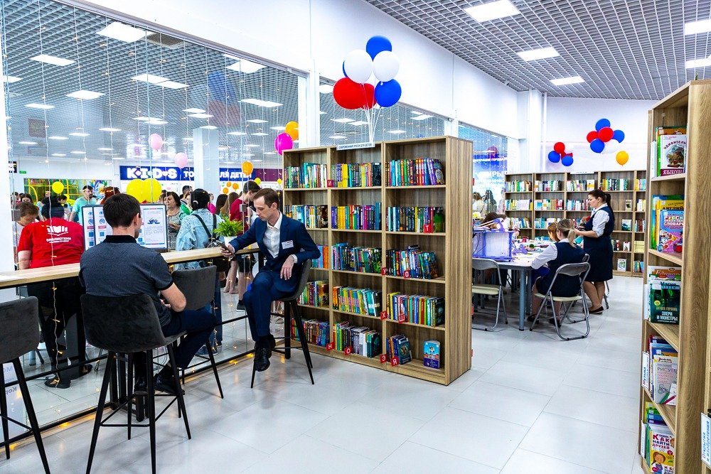 В микрорайоне Суворовский в Ростове открыли первую библиотеку