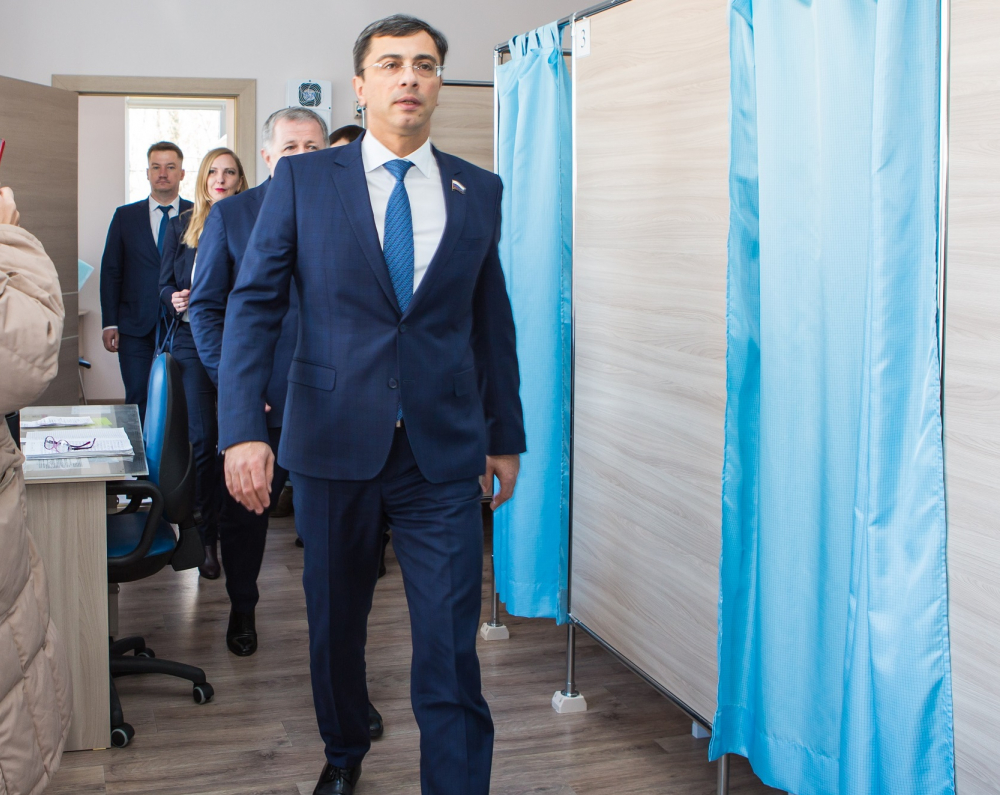 В Ростов второй раз за неделю прилетает Владимир Гутенев, считающийся одним из претендентов на пост губернатора области