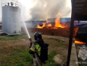 Площадь пожара на складах в Ростовской области увеличилась до 1200 кв м