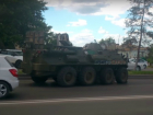 БТР с отказавшими тормозами снес опору ЛЭП и выскочил на встречку в Ростовской области