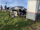 Два человека погибли при столкновении «Оки» с поездом в Ростовской области