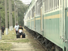 Около тысячи узбекистанцев отправились вывозным поездом из Ростова в Ташкент