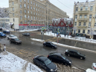Ни проехать, ни пройти: ростовчане пожаловались на заваленные снегом дороги и тротуары
