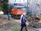 В Октябрьском районе очистили реку Темерник