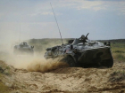Украинские войска стягивают военную технику к границе России в Ростовской области