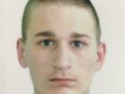 Симпатичный светловолосый 18-летний юноша пропал в Ростовской области