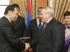 Министр обороны Армении Виген Саргкисян предложил донскому губернатору развивать сотрудничество в торговле и науке 