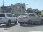 Угодившая прямо в реанимацию из-под колес автомобиля женщина-пешеход в Ростове попала на видео
