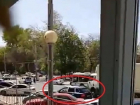 Передвижение по Ростову Porsche Cayenne с водителем в "бессознательном состоянии" попало на видео