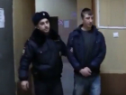 Наркодилер сбывал запрещенные вещества возле аптеки в Ростове и попал на видео