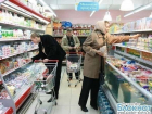 В магазинах Ростова найдены опасные продукты, а заведения общепита имеют низкий уровень обслуживания