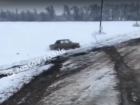 Из-за скользкой дороги  под Ростовом в кювете оказались четыре автомобиля 