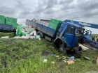 Водитель фуры погиб на мокрой трассе под Ростовом в столкновении двух большегрузов