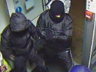 Трое налетчиков в масках забрали деньги из кассы павильона в элитном районе Ростова