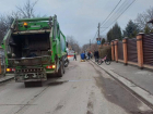 В Ростове мусоровоз насмерть сбил пенсионерку