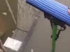 Школьник в Ростове провалился в котлован с водой на глазах у матери