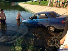 В Ростове водитель на скорости «влетел» в озеро 