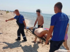 На Цимлянском пляже мужчину спасли после резкого ухудшения самочувствия