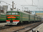 Два поезда задержали на станции в Ростовской области из-за опасности взрыва