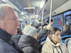 Донской министр транспорта Виталий Кушнарев в час пик проехал на автобусе по Ростову 