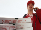 Профессия доставщика пиццы в Ростове-на-Дону становится опасной