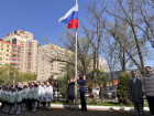 В школах Ростовской области стали начинать неделю с поднятия флага России
