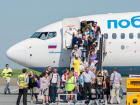 Самолет “Ростов-Санкт-Петербург” совершил экстренную посадку в Москве