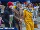Девушки, цветы и пробки: как Ростов-на-Дону встретил 8 марта