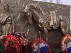 Памятник погибшим в войне героям из Новочеркасска открыли в Кабардино-Балкарии