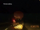 В Ростове очевидцы сняли на видео, как водитель цистерны проволок корову по дороге