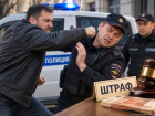 Ростовчанин ударил полицейского, чтобы избежать наказания, и в итоге заплатит штраф