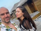 Возлюбленный Полины Дибровой оказался в больнице после скандала с женой