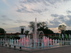 В Левобережном парке Ростова огородили фонтан
