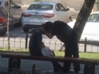 Страстные поцелуи разгоряченных парней в центре Ростова попали на видео