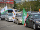 Наследники Победы провезли флаги городов воинской славы по улицам Ростова 