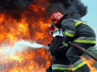 Ферма больше часа полыхала ярким пламенем в Ростовской области