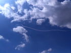 Инверсионный след в небе над Ростовом-на-Дону власти объяснили военными учениями