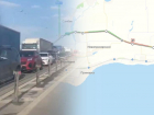 Между Ростовом и Таганрогом возникла огромная пробка из-за ДТП с военным грузовиком