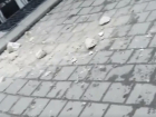 "Камнепад" с фасада заброшенного особняка напугал подростков в Ростовской области