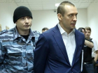 Отца полковника-миллиардера Захарченко арестовали в Ростовской области за махинации с деньгами банка