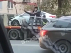 Появилось видео жесткого задержания полицейскими буйного водителя такси