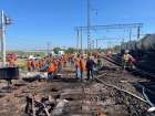 В Ростовской области пять пассажирских поездов задерживаются из-за схода грузового поезда