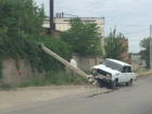 Бетонный столб снесла летящая на полной скорости «семерка» в Ростовской области