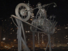 Оригинальный арт-объект «Навстречу ветру» соорудили активисты на «аллее байкеров» в Ростове