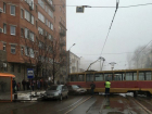 В центре Ростова трамвай сошел с рельс