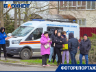 Эвакуированных накормили, БПЛА взорвали: как прошло утро на месте прилета дрона в Аксае