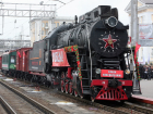 Ростовчане встретили ретро-поезд «Победа»